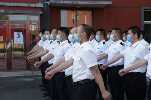 雪城 開 豪車 的男團來啦,颯