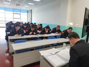 駕駛員及時 充電 為安全生產(chǎn)保駕護航