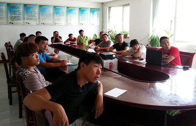 北京鑫利農(nóng)機(jī)合作社“青貯機(jī)培訓(xùn)”活動(dòng)成功舉行_農(nóng)機(jī)通訊社