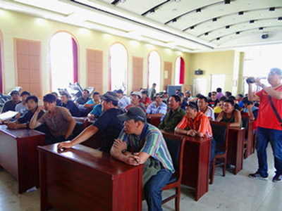 鄂溫克族自治旗:“雨露計劃”農機駕駛員培訓班在巴彥塔拉民族鄉開班_中國農機推廣網