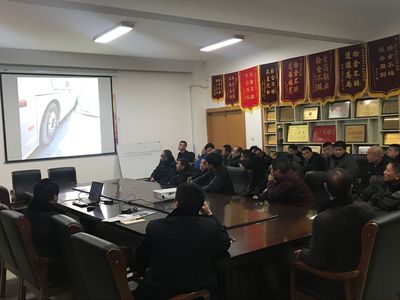 連汽快客公司召開春運駕駛員安全培訓會