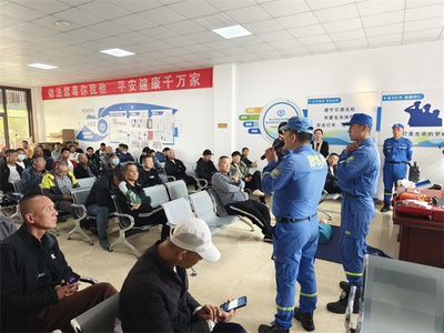 唐山交通攜手藍(lán)天救援隊為出租司機(jī)培訓(xùn)急救常識