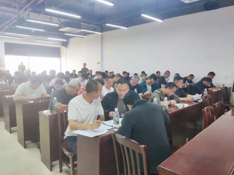 2024年瀏陽(yáng)市勝成物流車主駕駛員安全培訓(xùn)會(huì)議