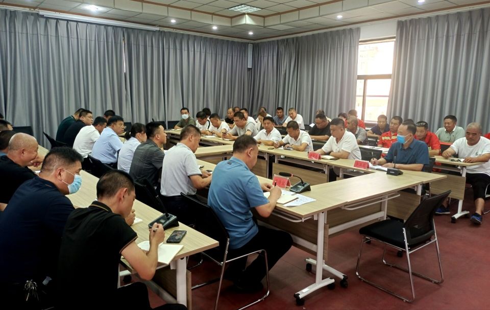 壽光環(huán)衛(wèi)集團(tuán)舉辦駕駛員技能培訓(xùn)與設(shè)備維修經(jīng)驗(yàn)交流研討會(huì)