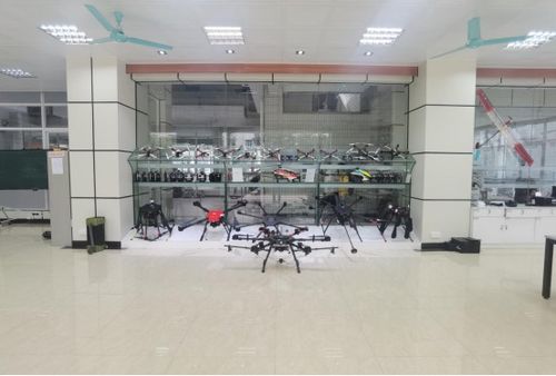 廣州首家民用無(wú)人機(jī)駕駛員職業(yè)教育培訓(xùn)中心落戶我院，開(kāi)啟無(wú)人機(jī)駕駛培訓(xùn)新篇章