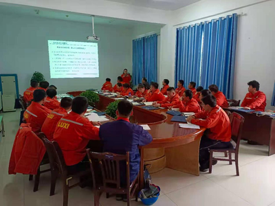 聊城市產品質量監督檢驗所開展特種設備叉車司機培訓活動